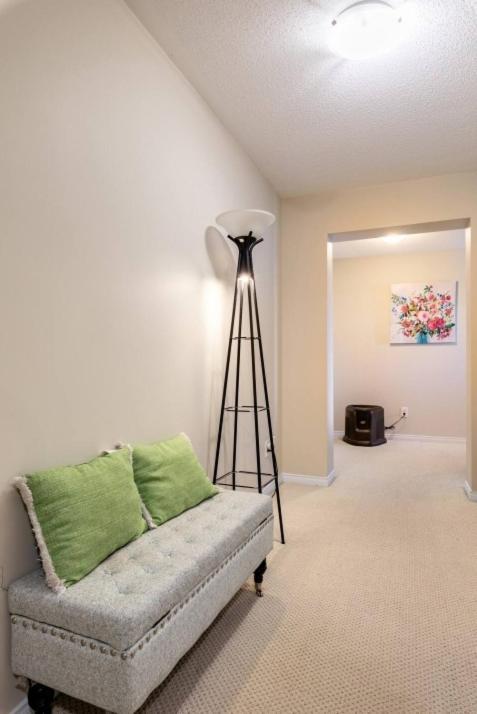 Mannys Place Ottawa Bagian luar foto