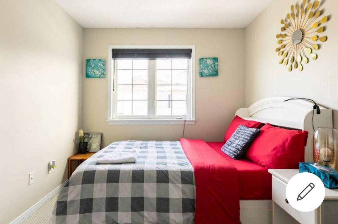 Mannys Place Ottawa Bagian luar foto
